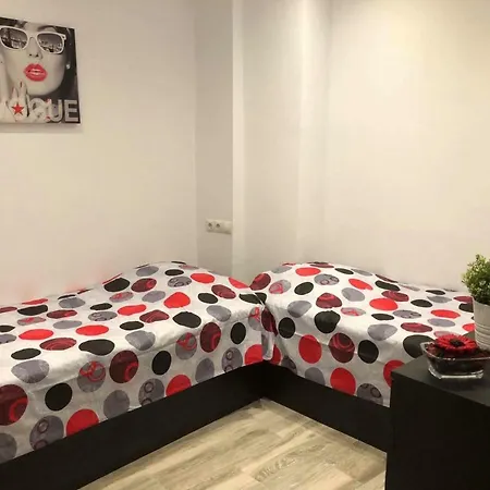 Cozy In The Heart Of Apartment *