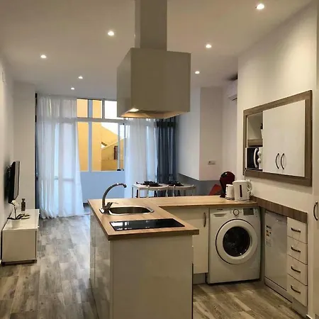 Cozy In The Heart Of Apartment *