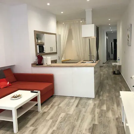 Otel Cozy In The Heart Of Torremolinos